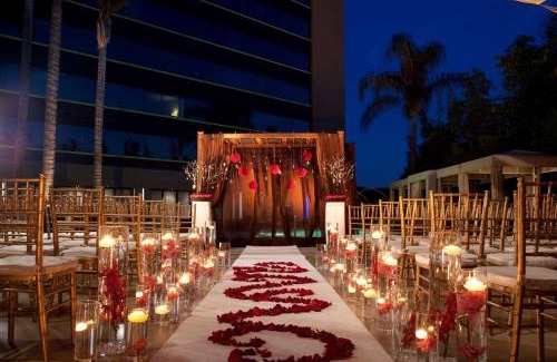 Monrovia Hotel | DoubleTree by Hilton Monrovia - Pasadena Area