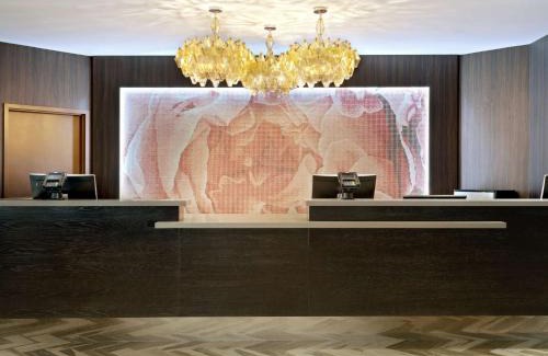 Orlando Hotel | DoubleTree by Hilton Orlando East - UCF Area