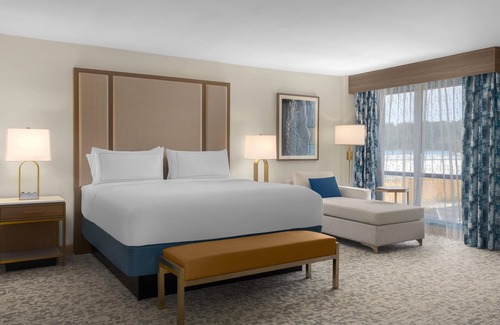 Wilmington Hotel | DoubleTree by Hilton Wilmington, NC