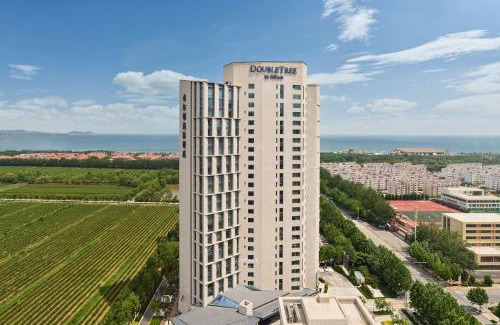 Fushan Hotel | Doubletree By Hilton Yantai Golden Coast Hotel & Suites