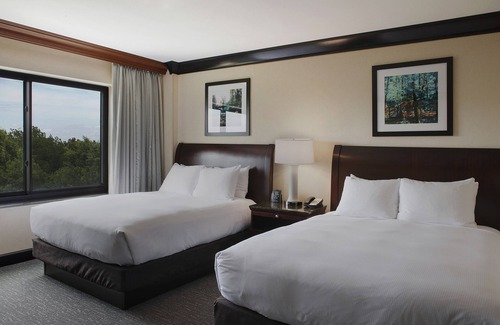 Bentonville Hotel | DoubleTree Suites by Hilton Bentonville