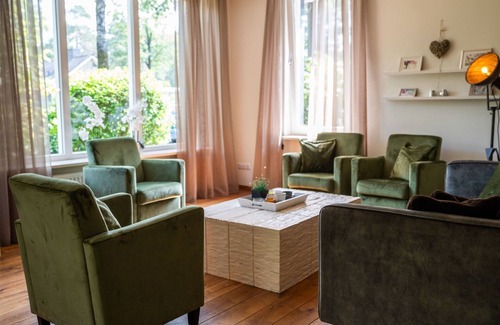 Bosgebied Hoenderloo House | Douglas by Interhome
