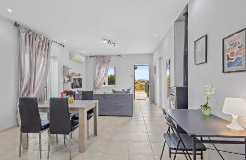 Spata-Artemida Apartment | Doukas House Cottage with vineyard, Artemis