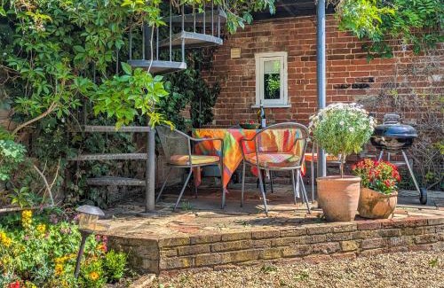 Halesworth House | Dove Cottage