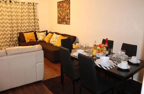 Rochester Apartment | Dove's Place in historic Rochester with Parking