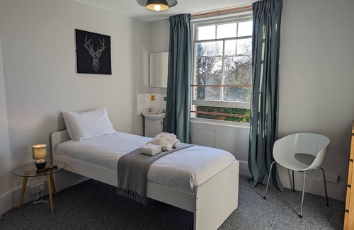 Dover House | Dover Town Rooms (Single Room 7)