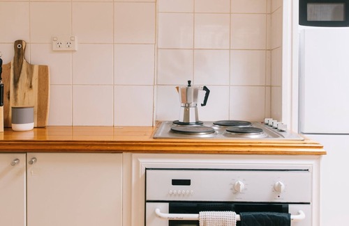 Inverloch Cottage | Dovestones by the Sea - Inverloch