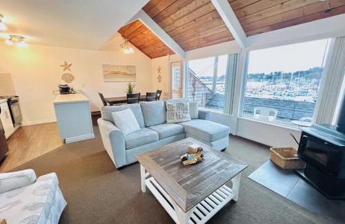 Historic Bayfront Apartment | Down By The Bay #C202