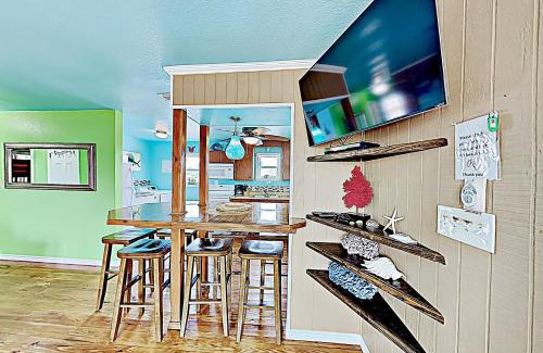 Port Aransas House | Down By The Sea