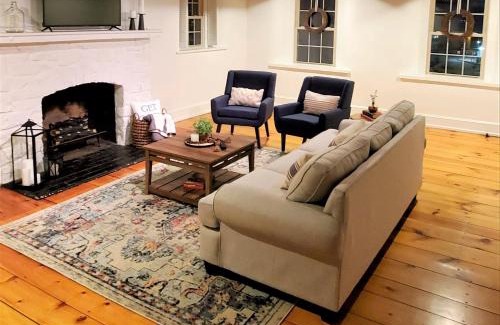 Downingtown House | Downingtown Manor - 1900s Farmhouse with Creek Views