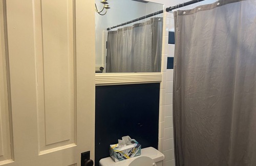 Anniston Apartment | Downstairs Studio apartment in delightful Anniston with WiFi, AC