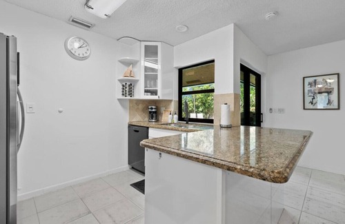 Tropic Palms House | Downtime in Delray | Pool Escape