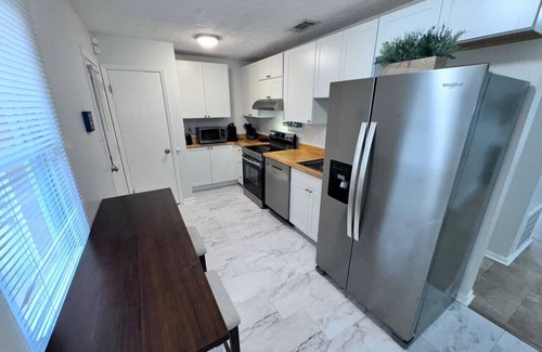 Pooler Apartment | Downtown and Near, I-95. Pets are allowed