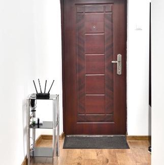 Yambol Apartment | Downtown Apartment By the Lindens