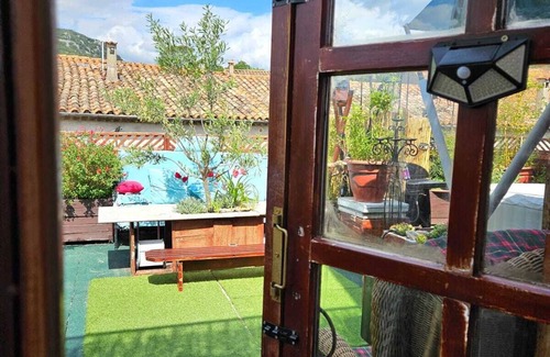 Ganges Apartment | Downtown apartment with view and Jacuzzi! Ideal for couples or small families