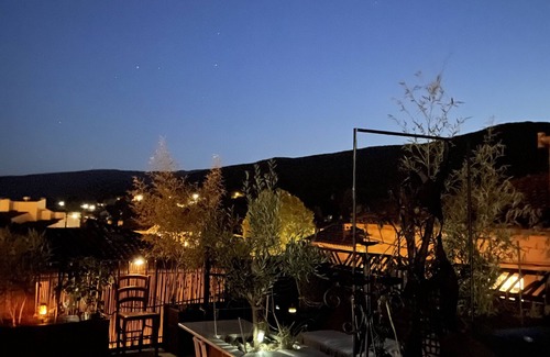Ganges Apartment | Downtown apartment with view and Jacuzzi! Ideal for couples or small families