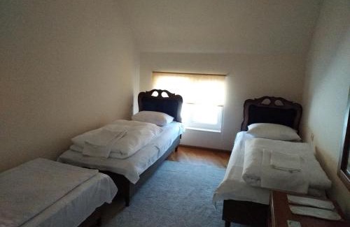 Vanadzor Bed & Breakfast | DownTown B&B