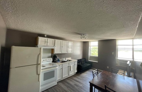 Columbus Junction House | Downtown Columbus 2 bedroom unit with great views!