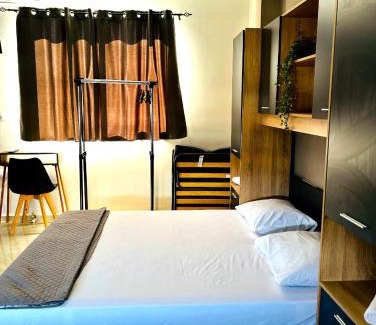 Serres Hotel | Downtown Comfy Studio 31