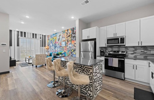 South Nashville Apartment | Downtown Convenience – 1BR with Free Wifi!