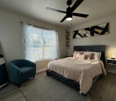 Park Central Apartment | DOWNTOWN DALLAS LUX ABODE 1BD