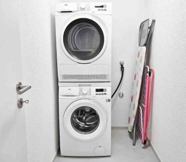 Oerlikon Apartment | Downtown Dream 3,5BR with Balcony and Style BA31