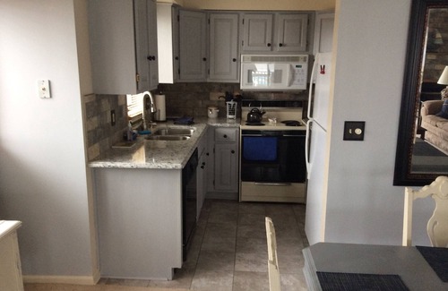Frankfort Condo | Downtown Frankfort Condo overlooking Betsie Bay