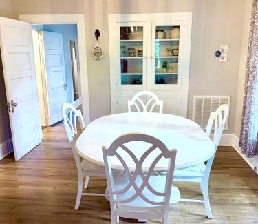 Newton House | Downtown Gem- Walking Distance to Newton Square