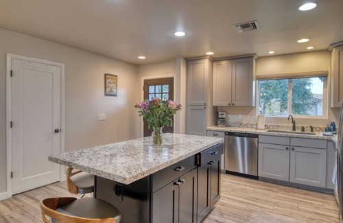 Gilbert House | Downtown Gilbert Getaway - Sleeps 8
