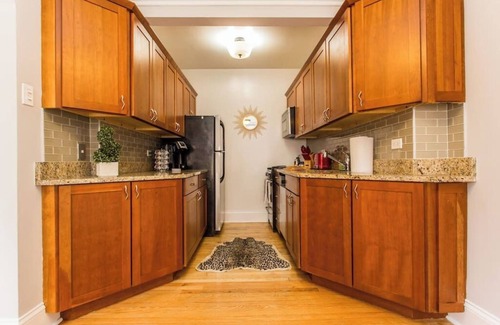 Streeterville Apartment | Downtown Guild #4 | Mag Mile, Gold Coast, The Lake