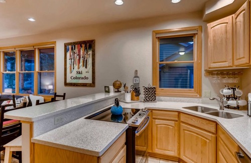 Historic District House | Downtown Home! Hot Tub/Dog Friendly. Walk to Main Street! On the free bus route.