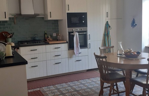 Saint-Pol-de-Leon House | Downtown house near the sea with friendly cat
