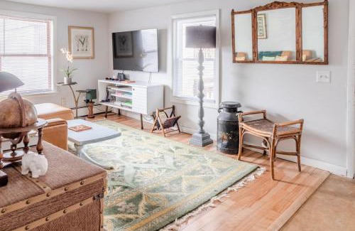 South End Apartment | Downtown Lakefront Hideaway