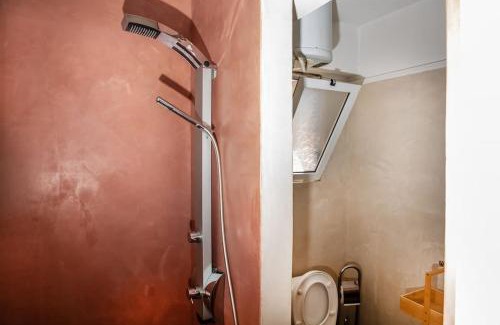 Lavreotiki Apartment | Downtown Lavrio Port Cozy Apt