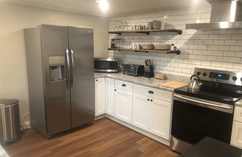 Plymouth Cultural District Apartment | Downtown! Located in the Cultural District - One Block to Yacht Club