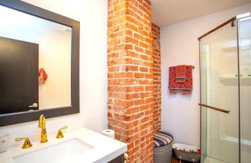 Shreveport Apartment | Downtown Luxury by Suite Nation