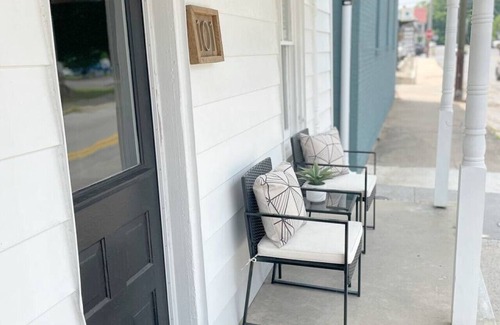 Shepherdstown Apartment | Downtown Modern Studio apartment | History & Dining steps away