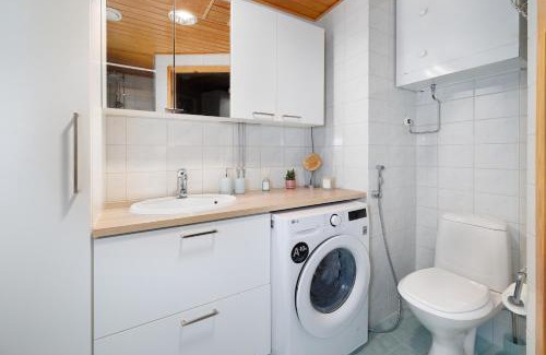 Oulu Apartment | Downtown Oulu 2BR, Sauna & Sea View Balcony