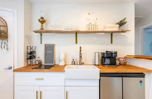 Wimberley House | Downtown Pearl Bungalow at Beer Ranch Project