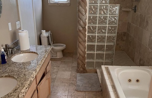 F. Q. Story Apartment | Downtown Phoenix FQ Historic District Upstairs Studio