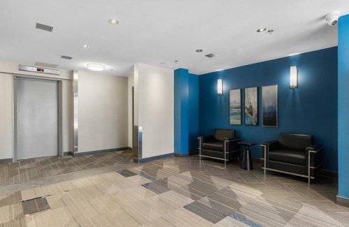 Saskatoon Downtown Apartment | Downtown river-view high-rise, free parking, gym