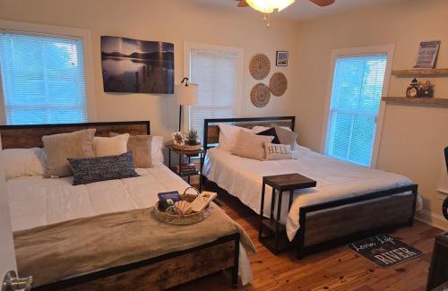 New Bern House | Downtown Riverside Lighthouse
