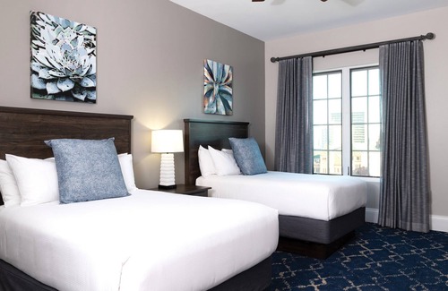 Downtown San Antonio Resort | Downtown San Antonio Resort close to RiverWalk and The Alamo with Rooftop Pool and Hot tub