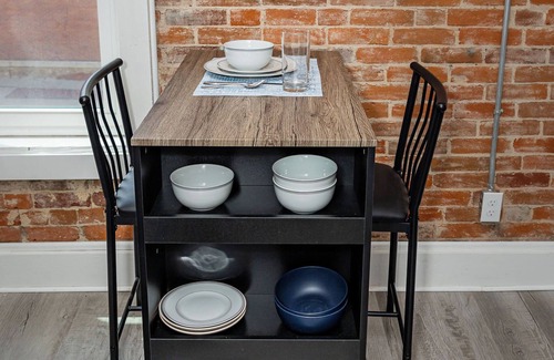 Waverly Apartment | Downtown Studio great for a weekend getaway or longer work stay!