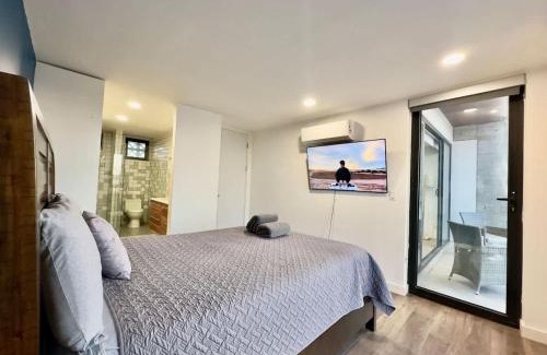 Avenida Revolucion Apartment | Downtown TJ Ave Revolucion 1BR Suite 10th floor
