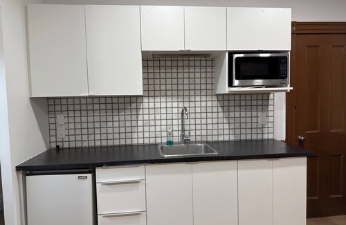 Guelph Apartment | Downtown/University of Guelph Residence Personal Room 1