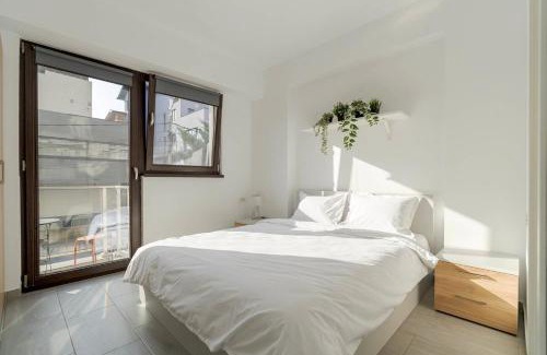 Vitan Apartment | Downtown Urban Studio w Balcony Vol 1