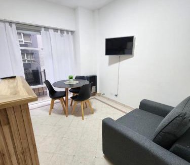 Mar del Plata Apartment | Dpto zona Güemes 2 amb con balcón