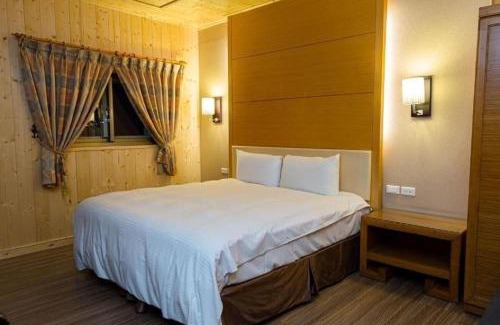 Ren'ai Bed & Breakfast | Dragon Manor Resort