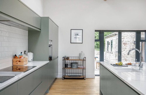 Richmond Cottage | Dragonfly - Holiday At Home